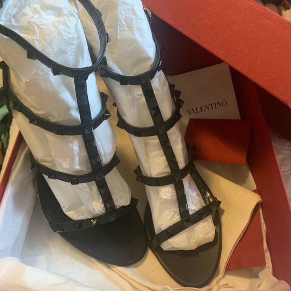 Valentino sandals - Picture 1 of 10